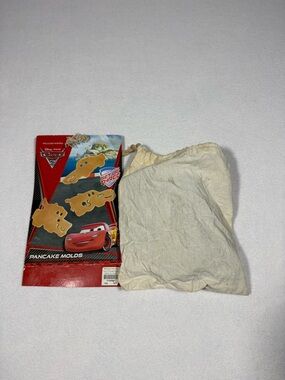 Williams Sonoma Disney Pixar Cars 2 set of 3 Pancake Molds